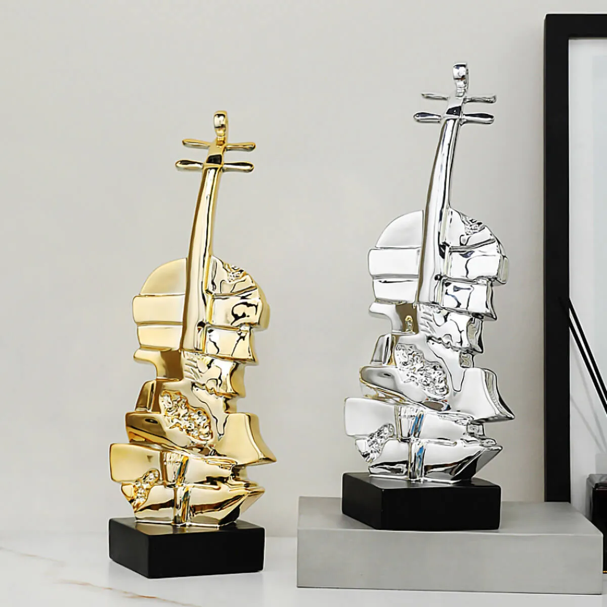 Impressive Collection of Sculptures: Add Elegance to Your Home and Office with a Unique Sculpture